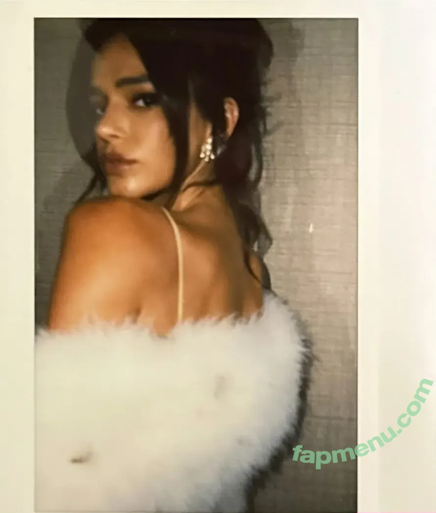 Bruna Marquezine nude photo #0846 (brumarquezine / brunamarquezine)