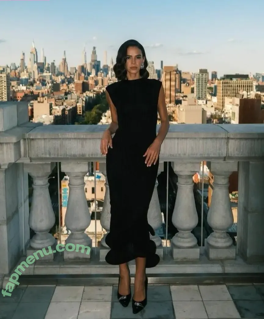 Bruna Marquezine nude photo #0859 (brumarquezine / brunamarquezine)