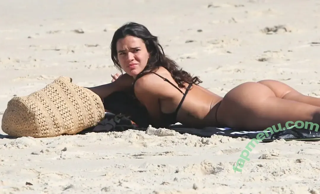 Bruna Marquezine nude photo #0902 (brumarquezine / brunamarquezine)