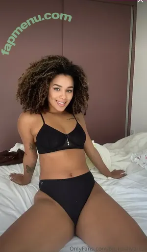 BrunaTheBaddie / brunasreal / thebrunettebaddiee nude photo #0005