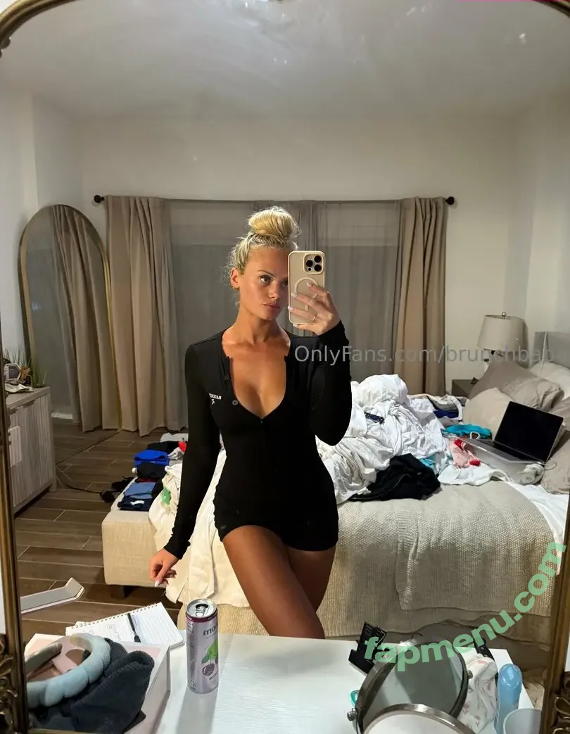brunchbabe nude photo #0017 (brunchbabeofficial)