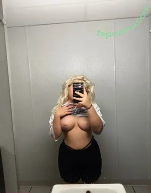  nude photo #0020
