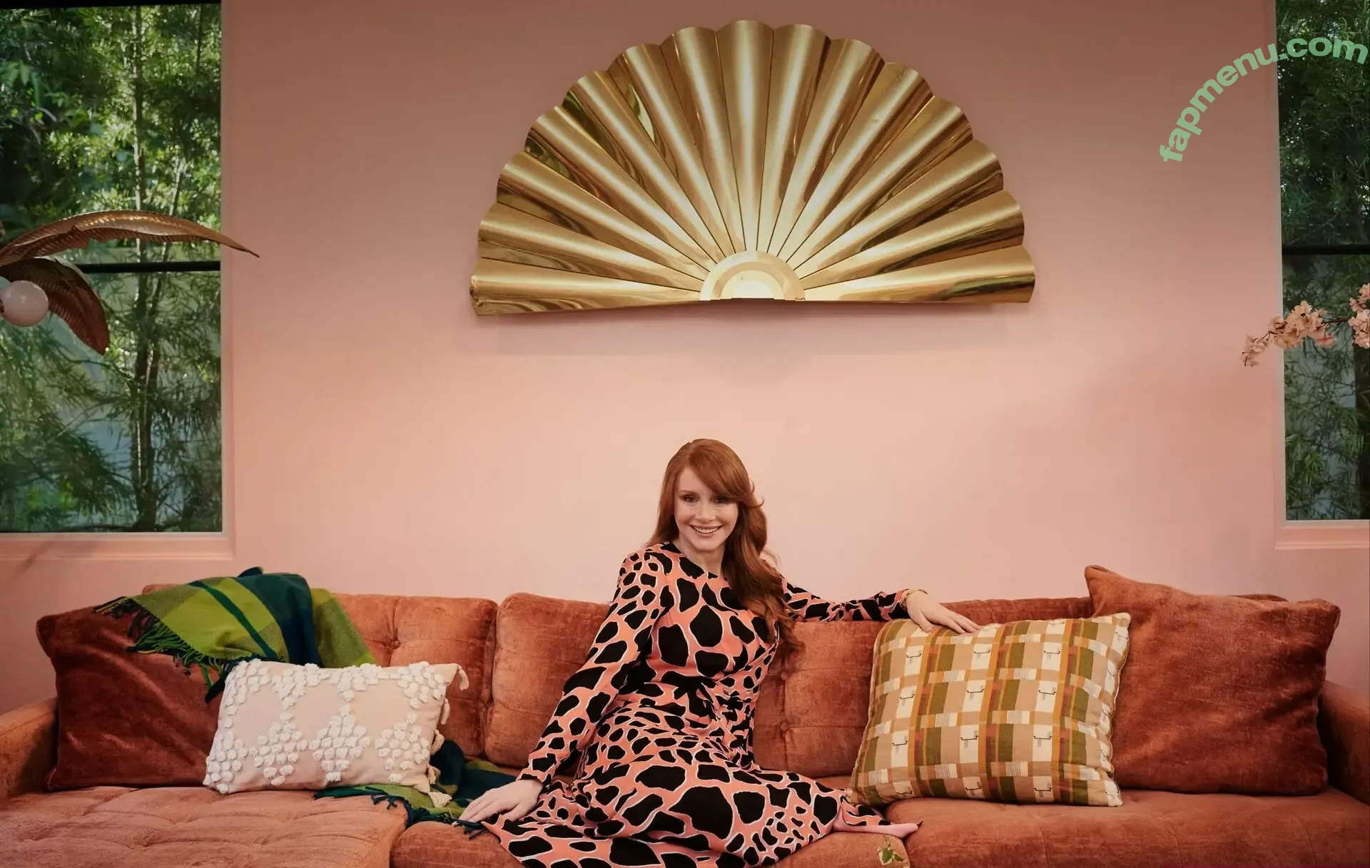 Bryce Dallas Howard nude photo #0985 (brycedhoward)