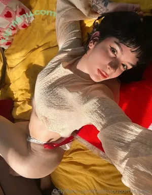 Bugortheletter / Likethebugortheletter / deadletterinsta nude photo #0061