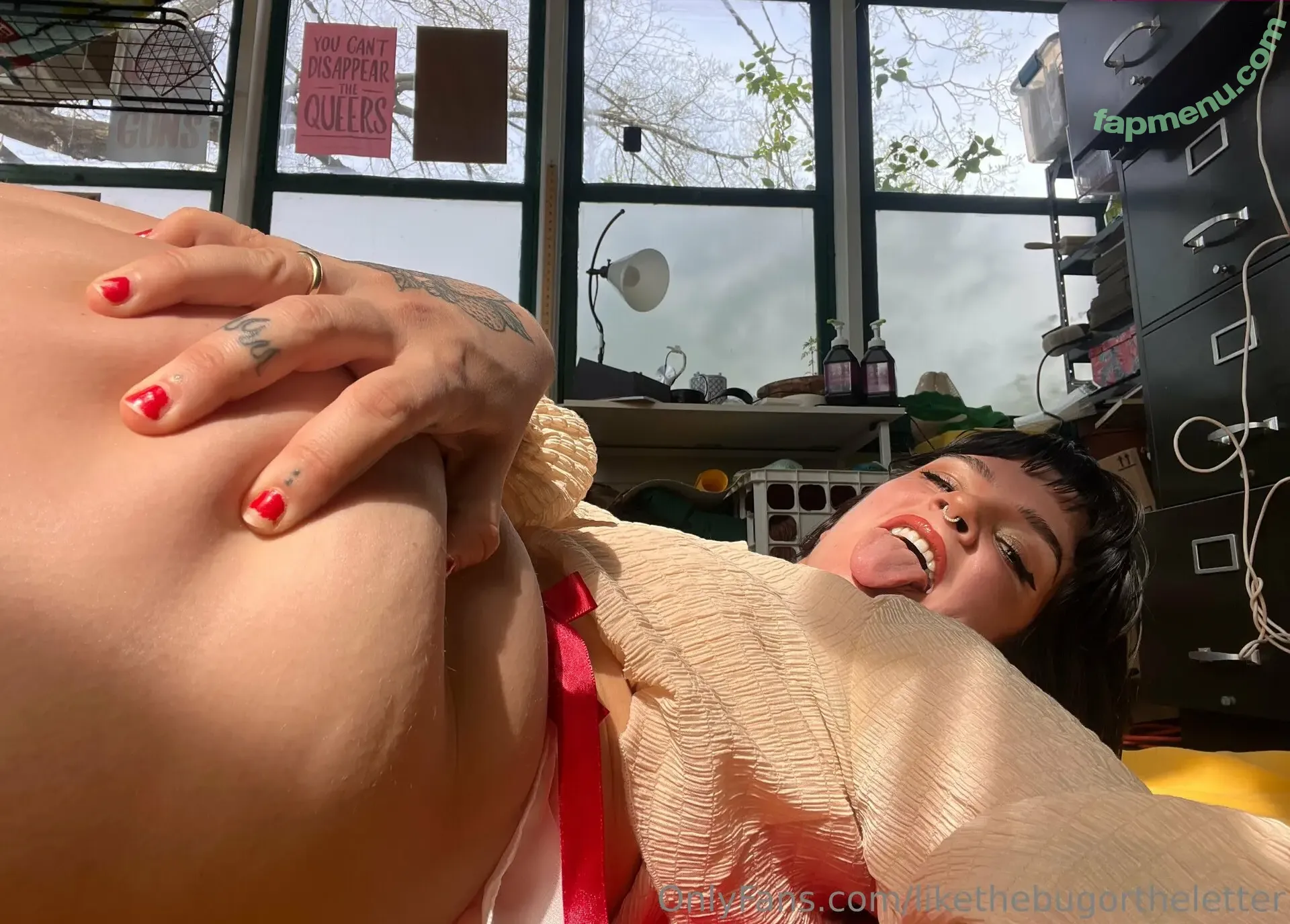 Bugortheletter nude photo #0070 (Likethebugortheletter / deadletterinsta)