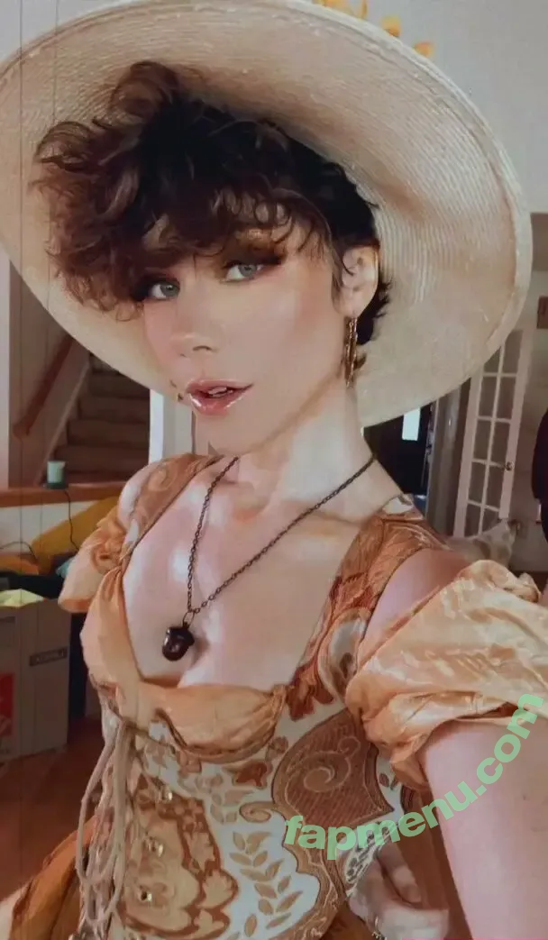 Bukkitbee nude photo #0003 (Bukkitbee)