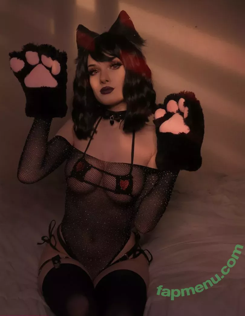 Bunni Lynn nude photo #0053 (KoiBunni / SpookBunni)