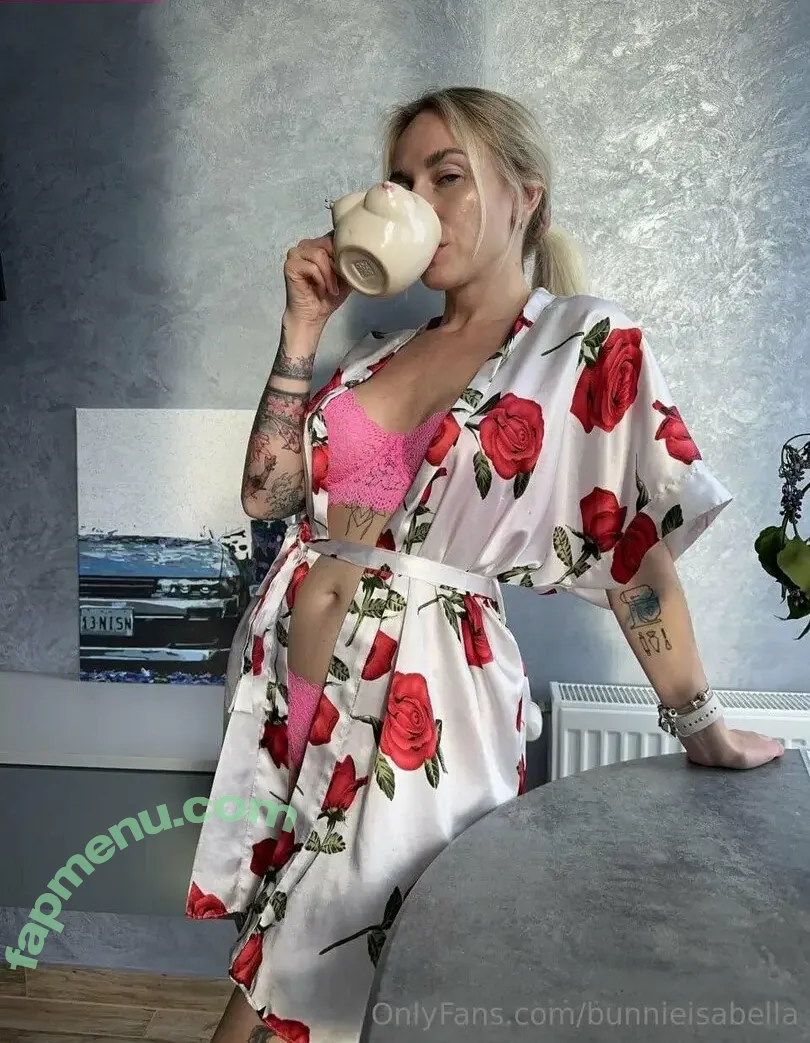 bunnieisabella nude photo #0036 (reel)