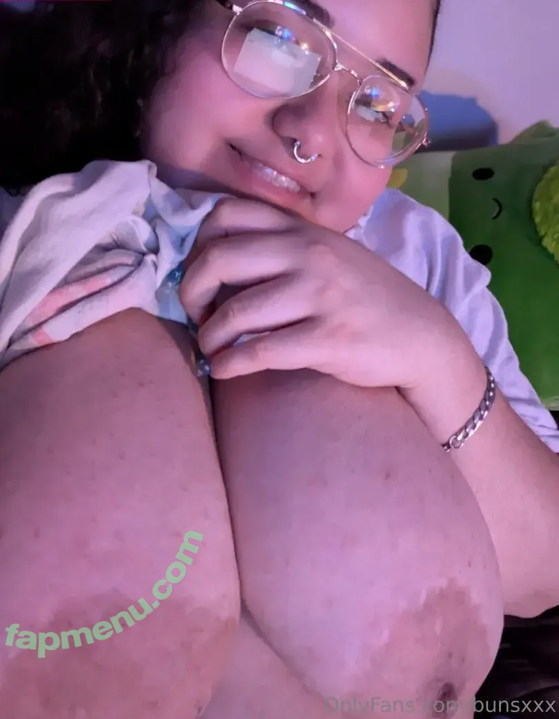 bunsxxx nude photo #0048 (x.x.xbuns)