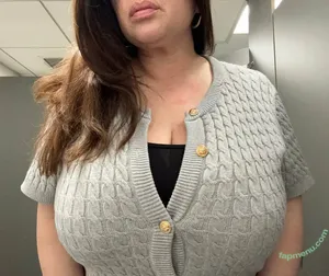 busty34n / bustyandthebass nude photo #0007