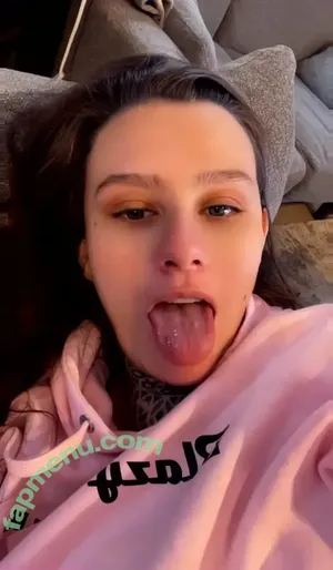 bustybunnixxx / bustybunni2.0 nude photo #0087