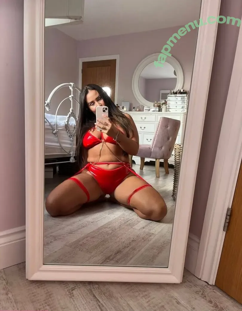 bustylottie nude photo #0110 (boostedlottie / britishbrunettemilf / britishlottie / hottielottie3)