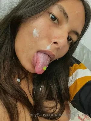 bustypetitemyra / Myra / petite.myra nude photo #0029