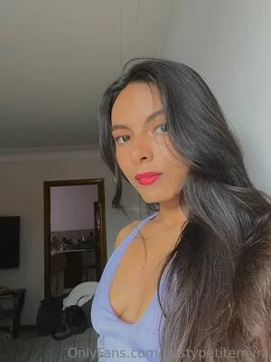 bustypetitemyra / Myra / petite.myra nude photo #0078