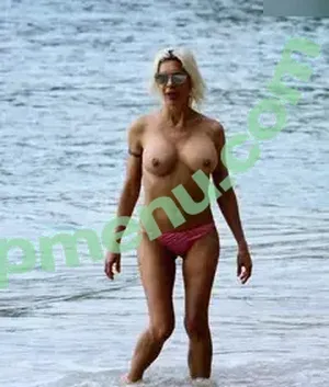 Busy Philipps / busyphilipps nude photo #0139