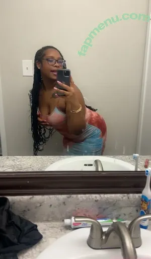byedisgrace / $queenkay223 / bussywideopen / bydisgrace / reel nude photo #0002