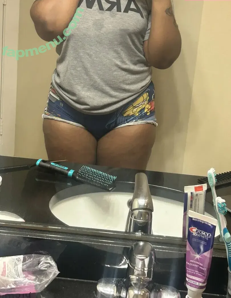 byedisgrace nude photo #0005 ($queenkay223 / bussywideopen / bydisgrace / reel)