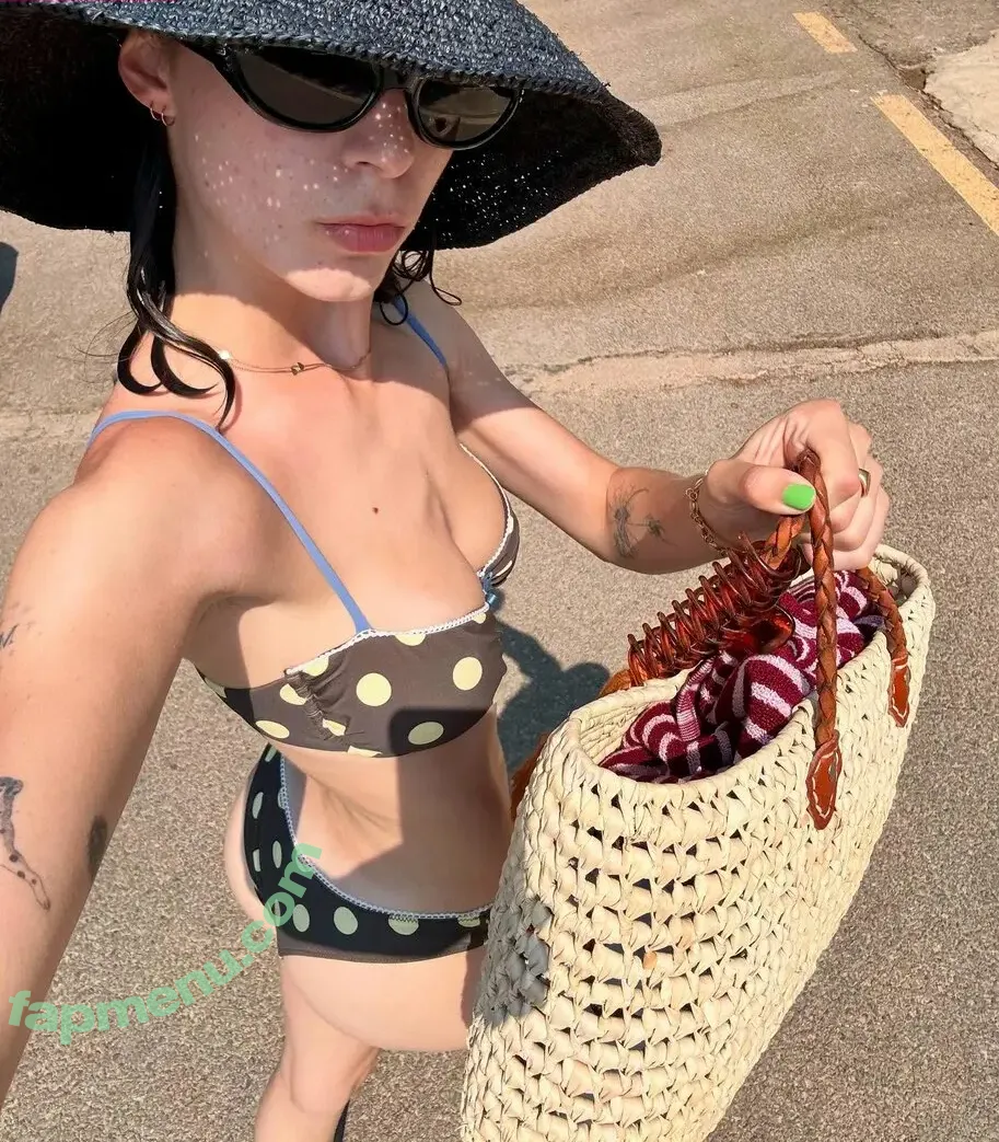 c.millierock nude photo #0104 (kombucha_shawty)