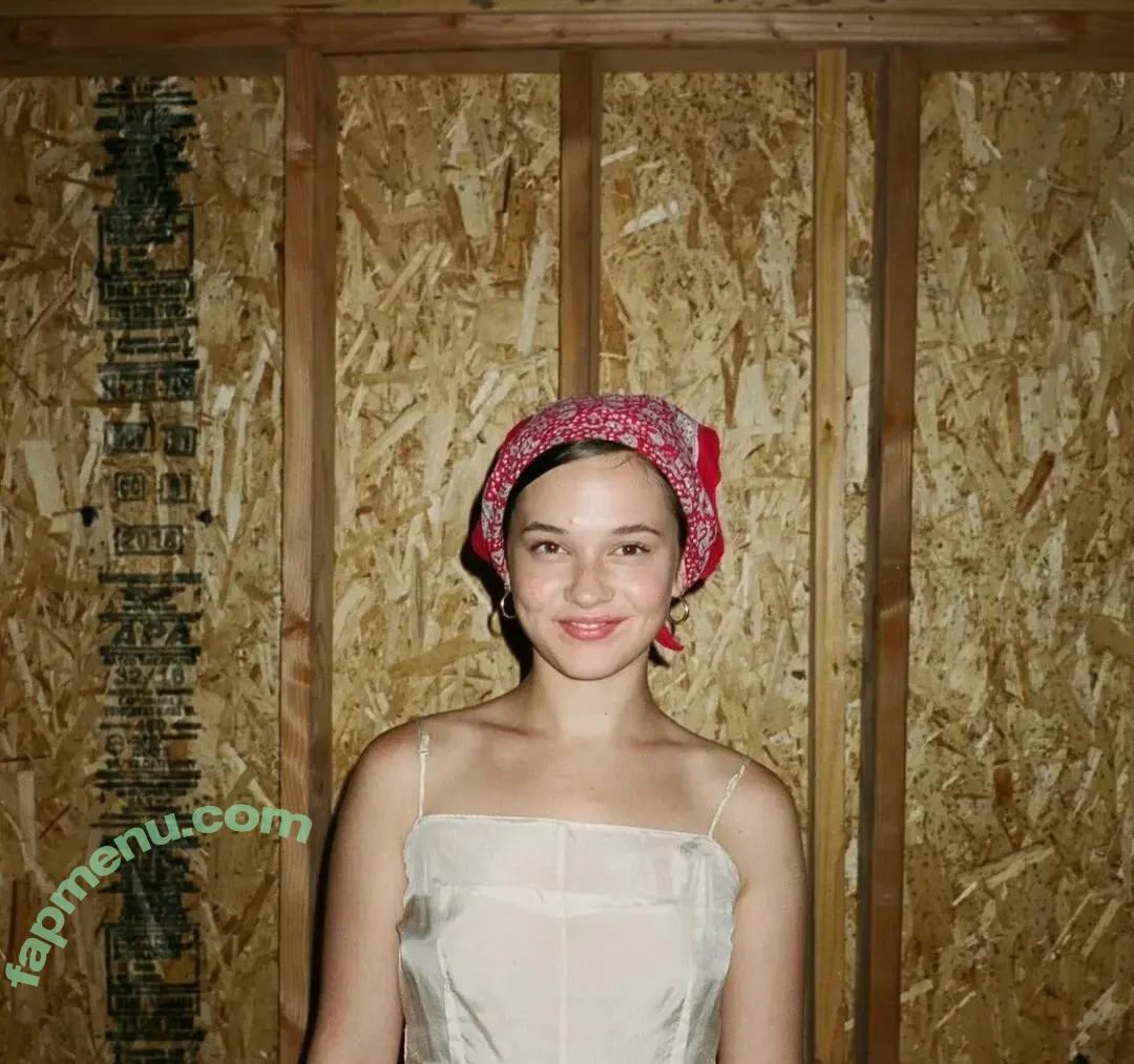 Cailee Spaeny nude photo #0732 (caileespaeny)