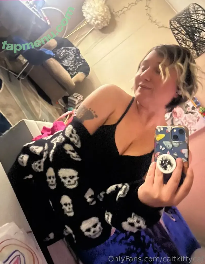 caitkittycat nude photo #0001 (calamikitty)