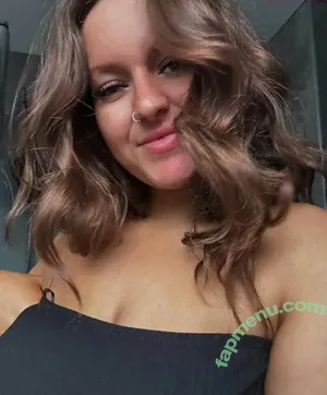 caitlin.mayx / caitlinrawlingss nude photo #0064