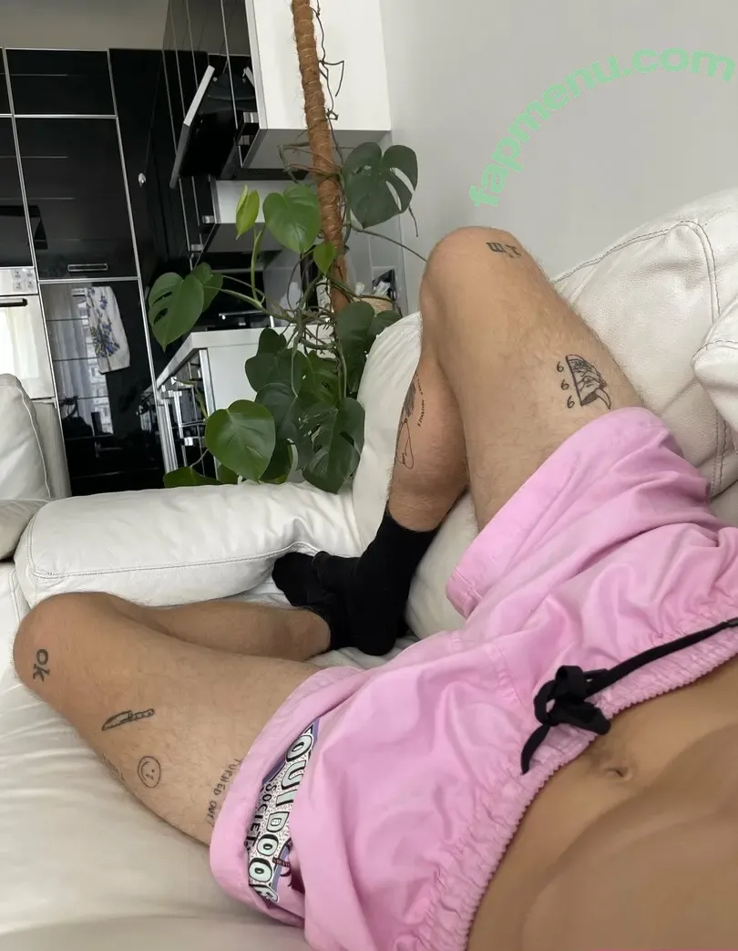 callmekarizma nude photo #0017 (callmekarizma)