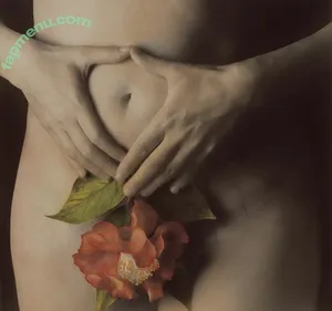  nude photo #0004