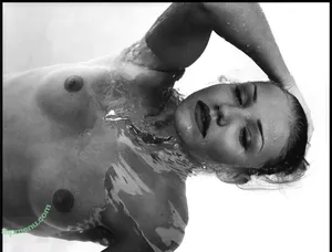 Cameron Diaz / camerondiaz nude photo #0020