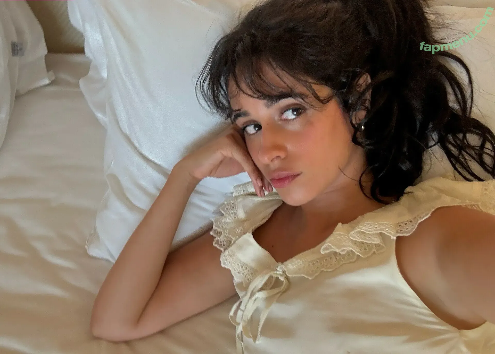 Camila Cabello nude photo #4857 (Camila_Cabello / iamgabrielaung)