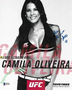 Camila Oliveira / Mala Pink / _camioliveiraa_ nude photo #0015