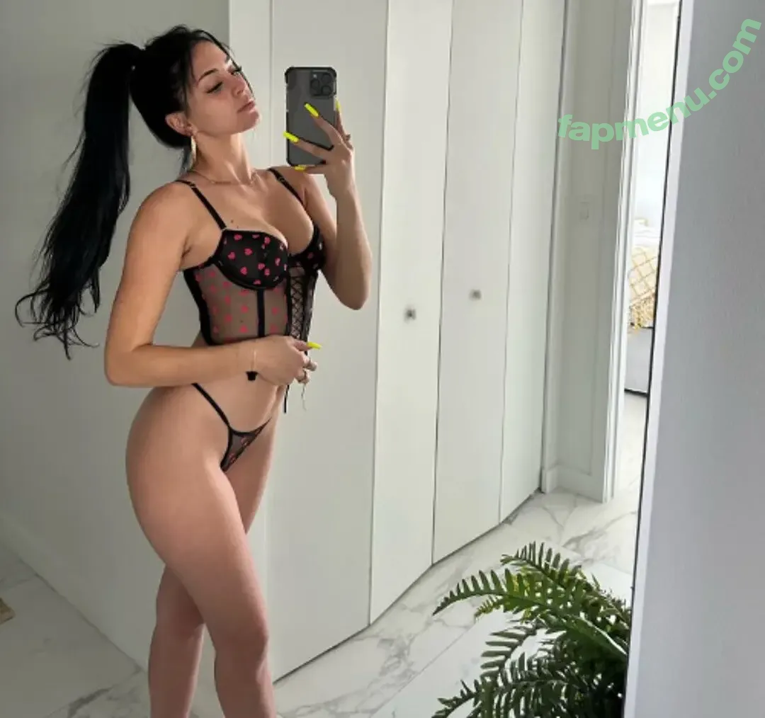 Camilla Arauj nude photo #0004 (Camilla Arauj)