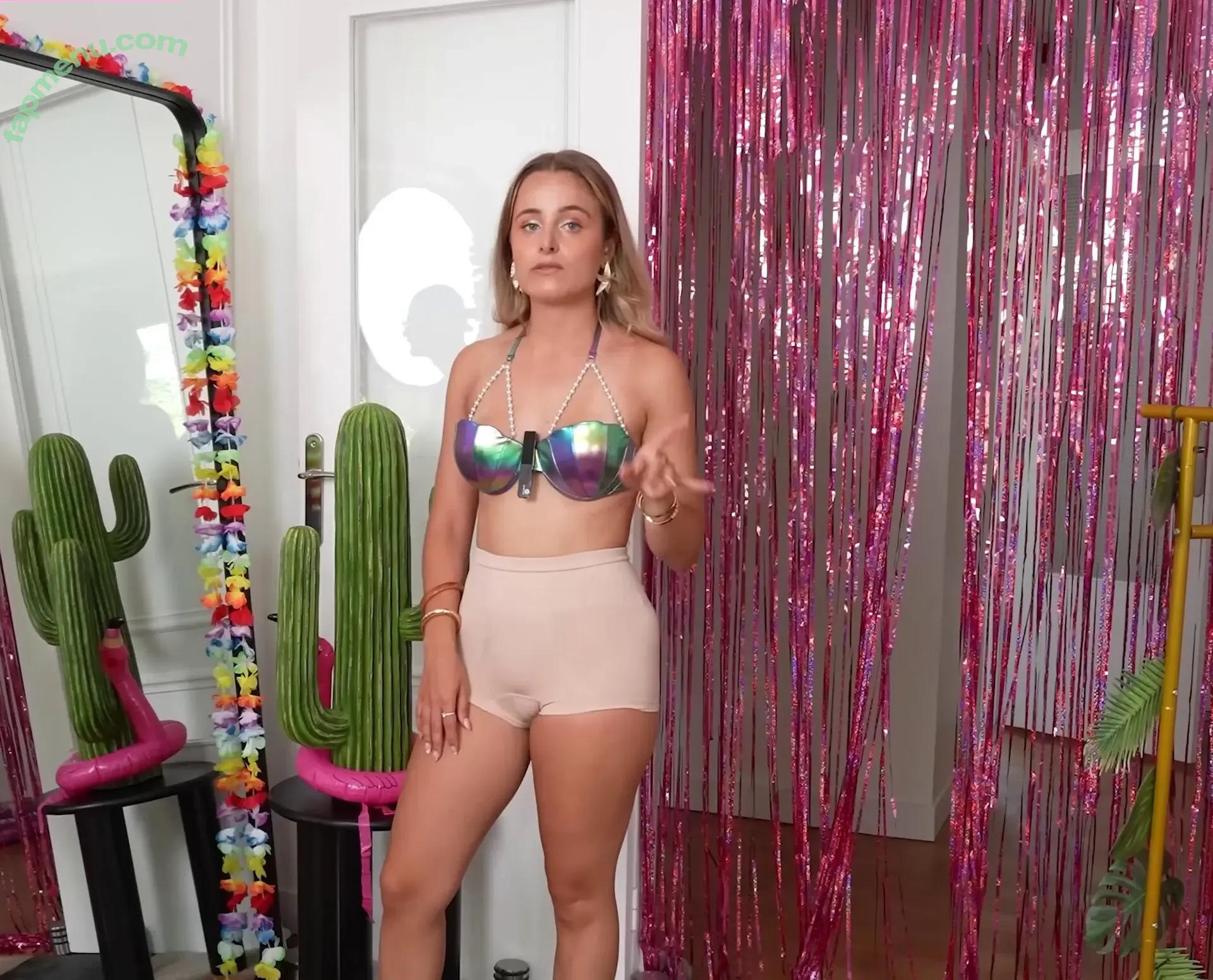 Camille LV nude photo #0150 (CamilleLvqu / camille_lvqu)