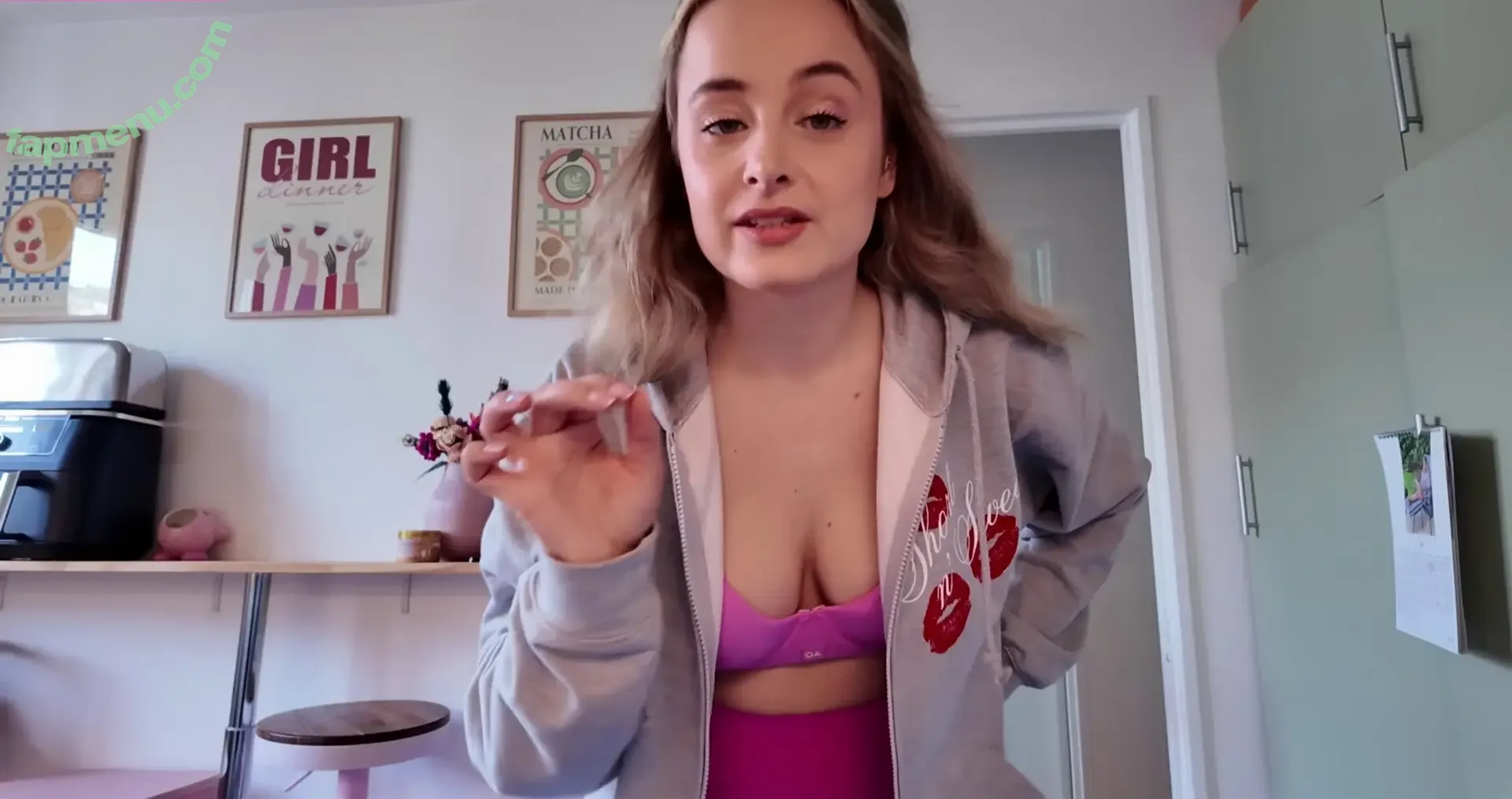 Camille LV nude photo #0155 (CamilleLvqu / camille_lvqu)