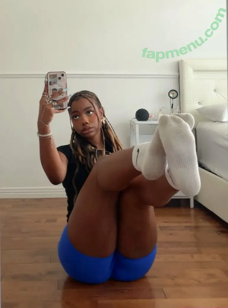 Camilleownsyou nude photo #0001 (yourgoddesscamille)