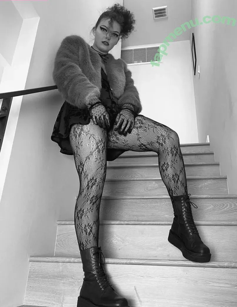 Camren Bicondova nude photo #0068 (camrenwhy)