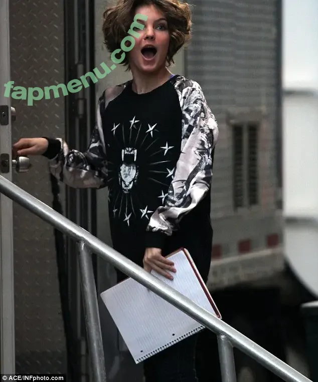 Camren Bicondova nude photo #0078 (camrenwhy)