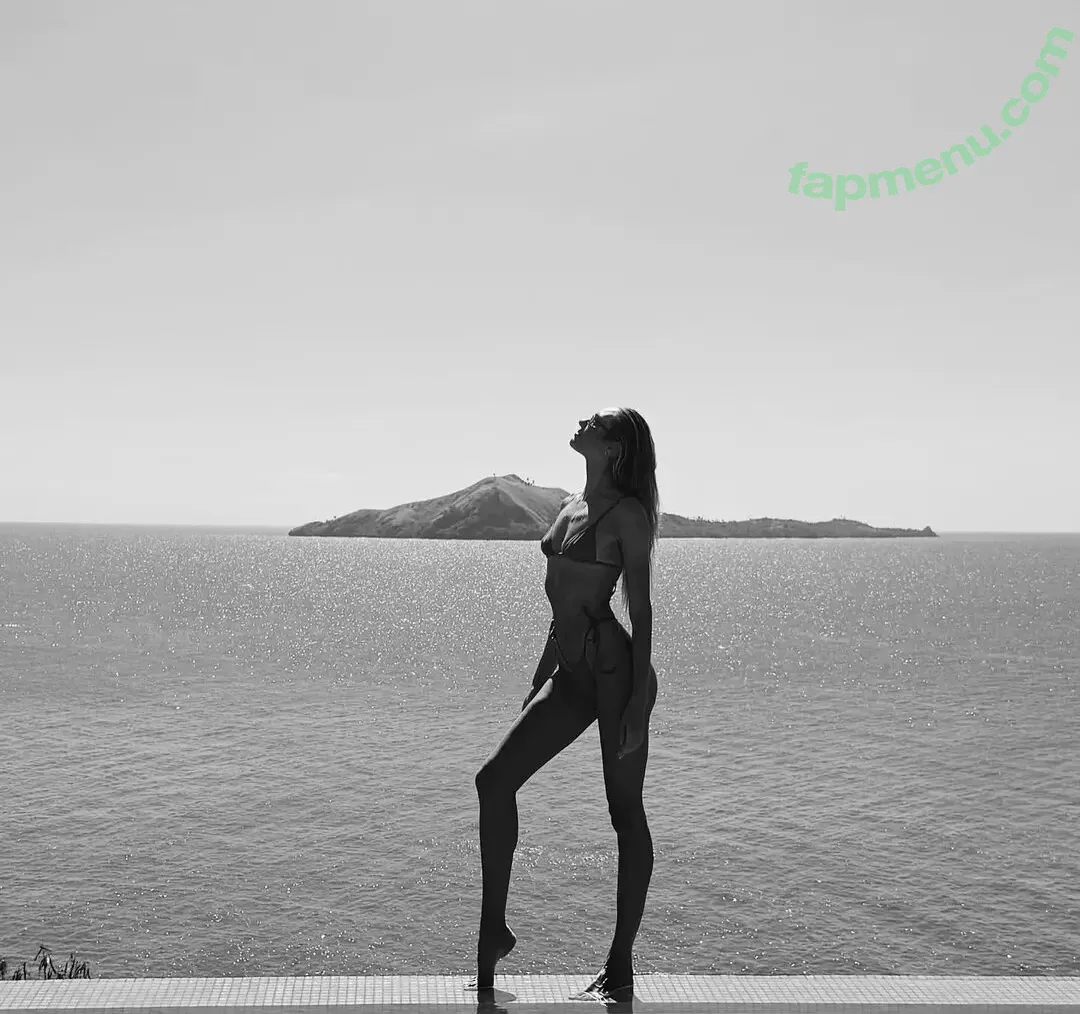 Candice Swanepoel nude photo #0493 (candiceswanepoel)