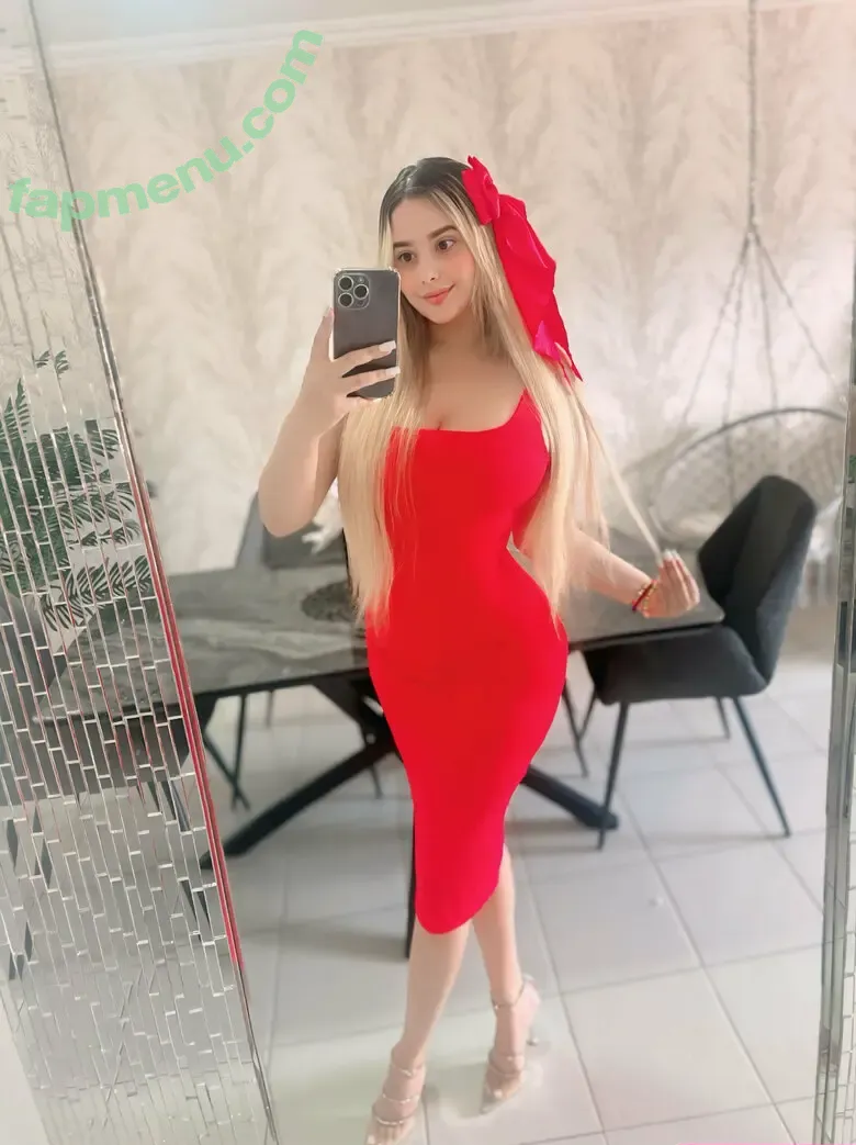 candycarolinaa nude photo #0002 (candycarolinaa)