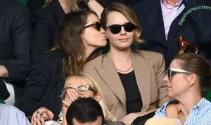 Cara Delevingne / caradelevingne nude photo #2841