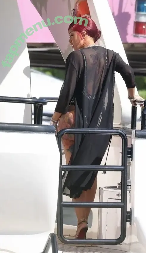 Cardi B nude photo #1087 (iamcardib)
