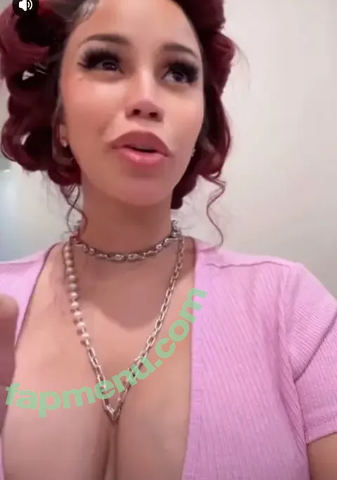 Cardi B nude photo #1139 (iamcardib)