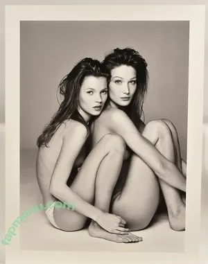  nude photo #0003