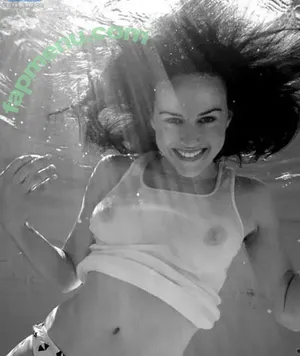 Carla Gugino / carlagugino nude photo #0233