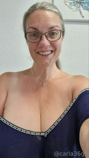 carla36gg / carla.anngg nude photo #1262