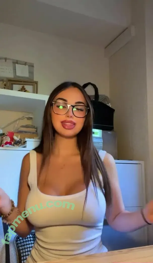 Carladols nude photo #0007 (Carladols)