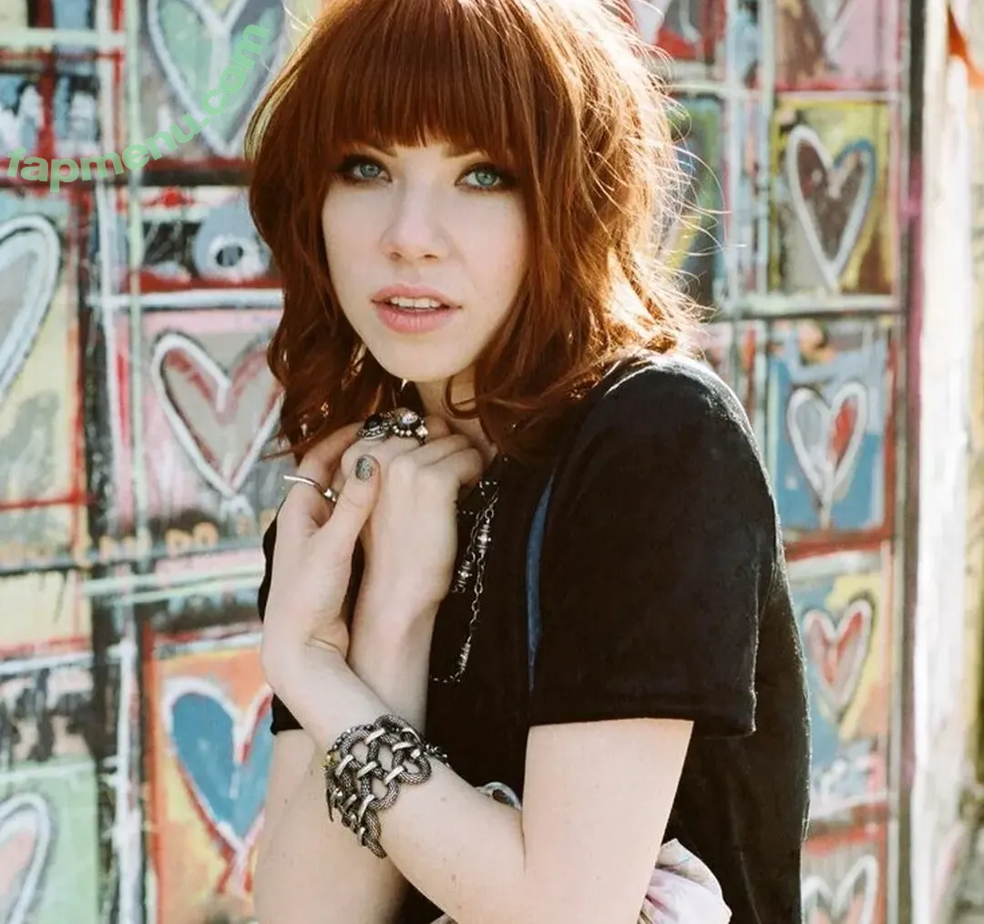 Carly Rae Jepsen nude photo #0209 (carlyraejepsen)