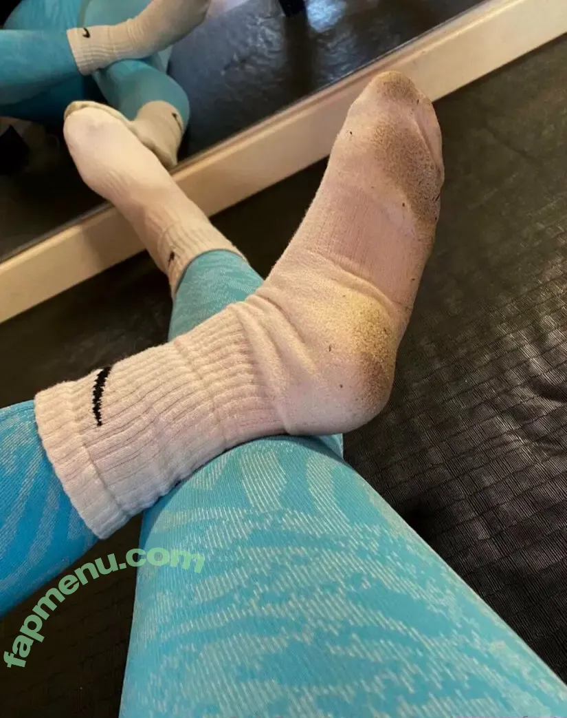 carly_shayes_feet nude photo #0005 (carly_shayes_feet)