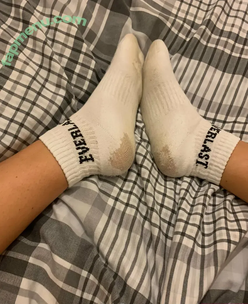 carly_shayes_feet nude photo #0022 (carly_shayes_feet)