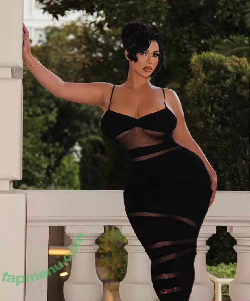 Carmela Habibi nude photo #0030 (carmelahabibi / carmellaxo / littlemisslibrarian)