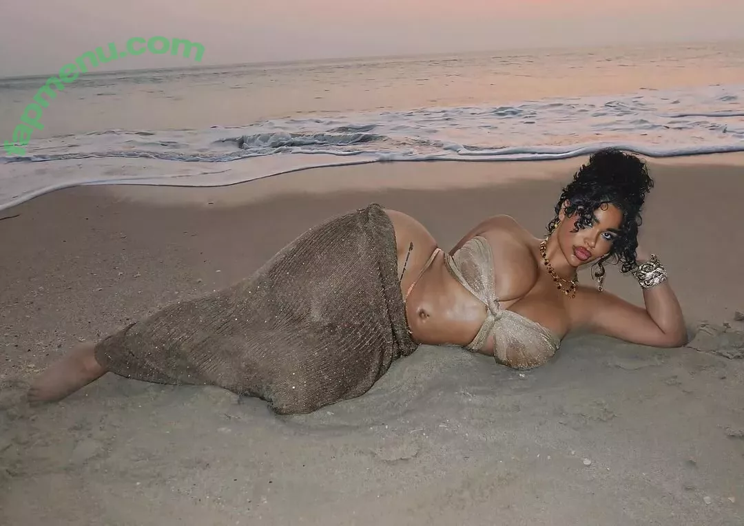 Carmela Habibi nude photo #0044 (carmelahabibi / carmellaxo / littlemisslibrarian)
